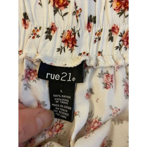 Rue 21 large rayon skirt - Picture 4 of 5